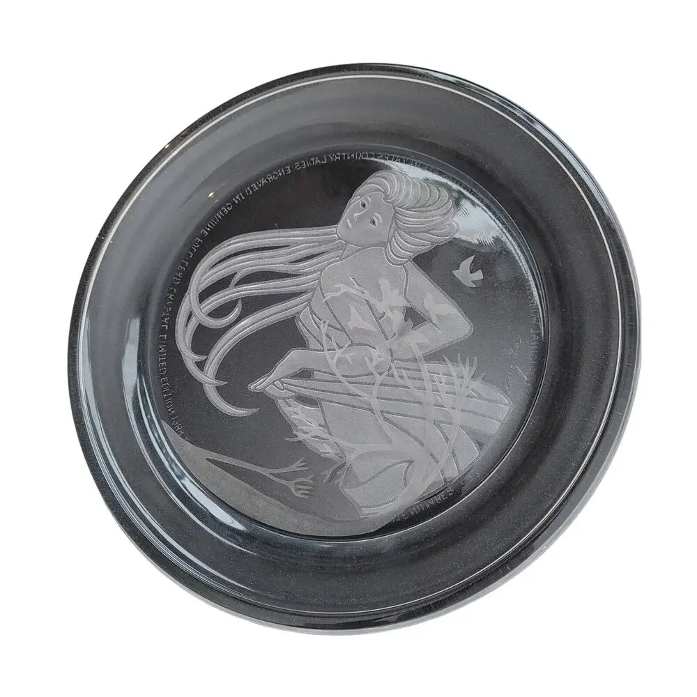 Morganstown Michael Yates full lead hand carved crystal plate, 
